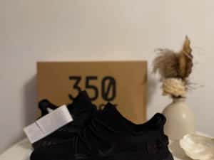 Tenesi/Papuci Yeezy Boost 350 Full Black — miniatura 4