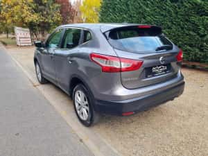 Nissan Qashqai 1.5 DCI 110CP, 2015, 166.000 km certificați, EURO5, încălzire în scaune, garanție motor+cutia de viteze, posibilitate vânzare în rate — miniatura 5