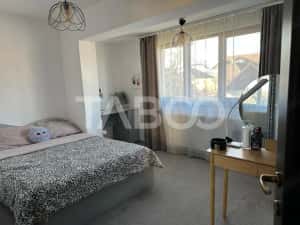 Casa cu 5 camere construita in 2012 in zona Vasile Aaron din Sibiu — miniatura 10