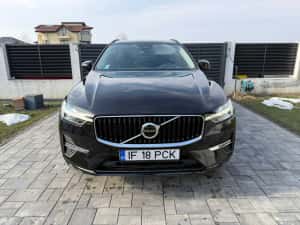 Volvo XC60 B4  Geartronic Business Diesel Hybrid MHEV — miniatura 2