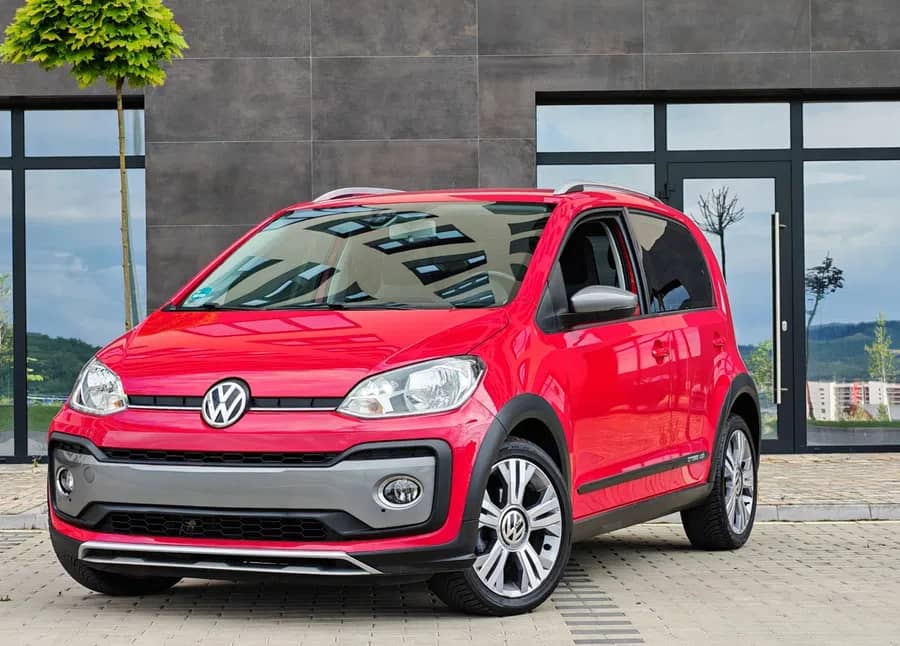 Volkswagen Cross UP / Automat / Benzina / — fotografie 1 din 10