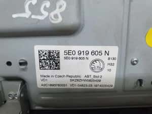 Display navigatie 5e0919605n Skoda Octavia 3 (facelift) (2017 - 2020) — miniatura 4