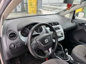 Dezmembrez / Dezmembrari / Piese / Accesorii Seat Altea 2010 1.4 tsi cutie lhy volan stanga — miniatura 5