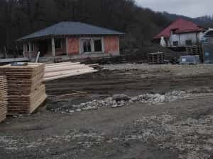 Casa la rosu in Rasnov. Brasov. — miniatura 6