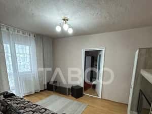 Apartament de inchiriat  2 camere balcon zona Rahovei Sibiu — miniatura 3