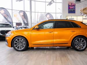 Audi Q8 55TFSI-e, 2021, 66.400 km, Hibrid, Portocaliu — miniatura 5