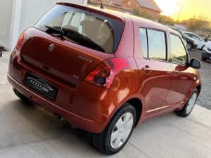 Suzuki Swift 1.3i 4x4/75000 km/ Posibilitate rate fixe/ Garantie/ Transport gratuit! — miniatura 3