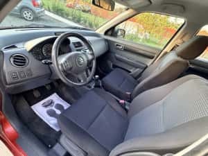 Suzuki Swift 1.3i 4x4/75000 km/ Posibilitate rate fixe/ Garantie/ Transport gratuit! — miniatura 7