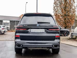 BMW X7 cu 340 CP, 88.195 km, 2023, second-hand — miniatura 5