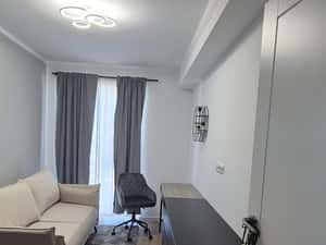 Apartament 3 camere de vânzare – zonă liniștită, ideal pentru familie — miniatura 6