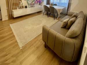 Apartament cu 3 camere, etaj 2, renovat complet - zona Centrala — miniatura 2