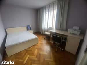 Inchiriez Apartament 3 camere Rogerius Oradea — miniatura 4