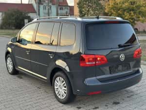 Vand Volkswagen Touran 7 locuri *2015* CUP — miniatura 3
