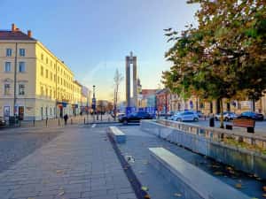 Apartament in Centru - Mihai Viteazu, intermediar, decomandat, renovabil — miniatura 2