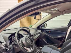 Mazda 2 . 1,5 Benzina . 90 000 km . RAR+ITP . Garantie 12 luni  Buy-Back  Test-Drive — miniatura 5