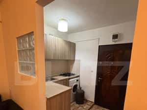 Camera de camin cu baie si bucatarie proprie — miniatura 3