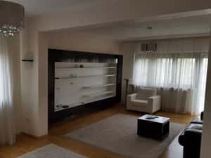 DOMENII CASIN-4 camere in vila, semi-mobilat, zona linistita, proaspat — miniatura 5