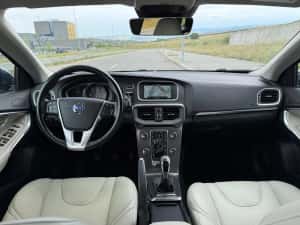 Volvo V 40 2015 euro 5 interior piele 190Cp — miniatura 8