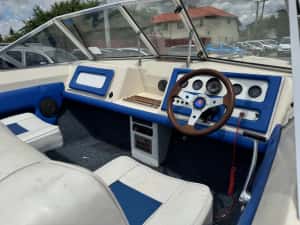 Bayliner Muliny + peridoc Heku  / motor Volvo Penta  / — miniatura 3