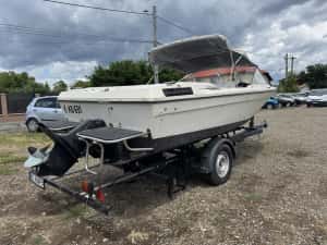 Bayliner Muliny + peridoc Heku  / motor Volvo Penta  / — miniatura 6