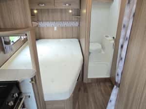 Rulota Swift Alpine4 2015 (4locuri) Centrala Truma, Off Camping, 1234KG  Pat Matrimonial, Baterie 12v — miniatura 6