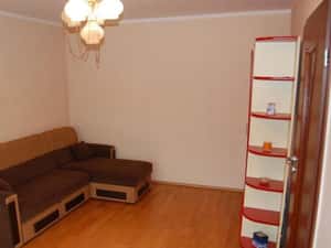 AP.2 CAMERE - TINERETULUI, BLOC REABILITAT, BUCATARIE INCHISA, METROU