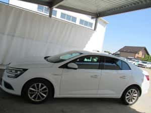 RENAULT MEGANE 4 1.5 dCi 116 EDC Sedan — miniatura 3