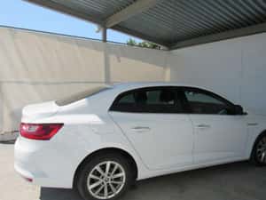 RENAULT MEGANE 4 1.5 dCi 116 EDC Sedan — miniatura 4