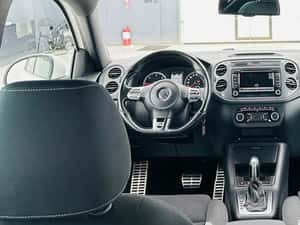 Volkswagen Tiguan R-LINE 4x4 — miniatura 6