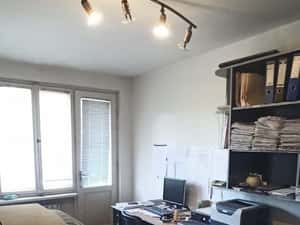 apartament 3 camere , etaj 1, langa tribunal — miniatura 5
