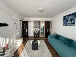 Apartament 2 camere etaj 3 fara lift / Parcare / Centrala proprie / — miniatura 3