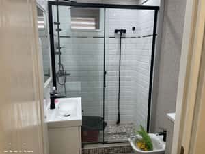 titan,150m pana la metrou,aleea barajul cucuteni — miniatura 3