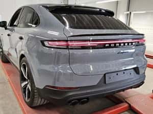 Porsche Cayenne Hibrid 470 CP - 33.900 km — miniatura 4
