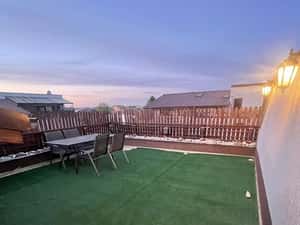 Apartament cu 3 camere, mobilat, utilat, loc de parcare, Terasă — miniatura 2