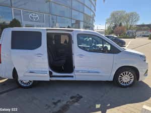 TOYOTA PROACE CITY VERSO-1.5 D-4D 102CP 5MT 4+1 L2H1 COMFORT — miniatura 5