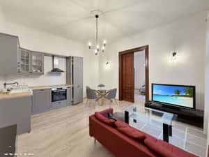 Apartament 3 camere, zona centrala! — miniatura 3