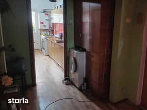 Apartament 3 camere decomandat etaj 2 langa Scoala nr 2 din Moinesti — miniatura 4