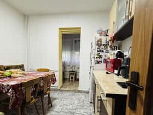 Apartament decomandat, tip PB, 2 camere, Velența — miniatura 3