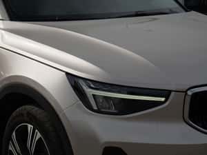 Volvo XC40 2023 - 29.980 EUR, SUV second-hand — miniatura 4