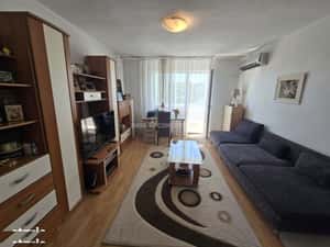 VANZARE Apartament 2 camere zona Vest-West Mall