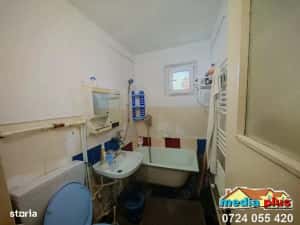Vânzare apartament 4 camere, Micro 39 Centrală termică, hidroizolație, 53.000 Euro — miniatura 7