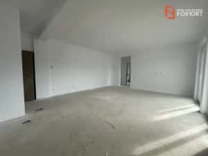 Apartament cu 2 camere, decomandat + terasa de 41 mp, in zona Aradului — miniatura 2