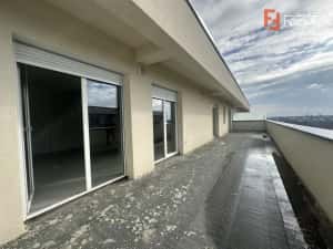 Apartament cu 2 camere, decomandat + terasa de 41 mp, in zona Aradului — miniatura 5