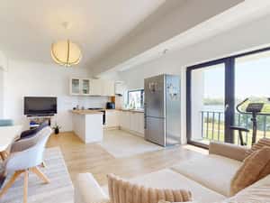 Apartament 3 Camere cu Vedere la Lac | Straulesti- Lake View Garden — miniatura 3