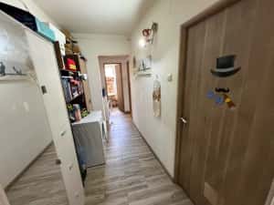 Apartament 3 camere, decomandat - zona Cetate — miniatura 8