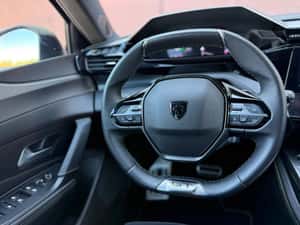PEUGEOT 408 1.2 HYBRID 180 cp — miniatura 6