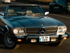 Mercedes SL380 R107 w107 impecabil ca nou Roadster 1983 cabrio atestat vehicul istoric