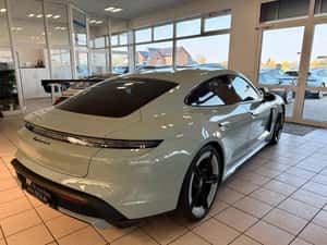 Porsche Taycan vândut în Cluj-Napoca — miniatura 5