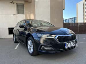 Skoda Octavia 2020 Diesel 2.0 manual incalzire scaune bord digital senzori parcare recunoastere semne faruri led geamuri privacy navigatie mare — miniatura 2