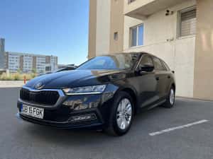Skoda Octavia 2020 Diesel 2.0 manual incalzire scaune bord digital senzori parcare recunoastere semne faruri led geamuri privacy navigatie mare — miniatura 3